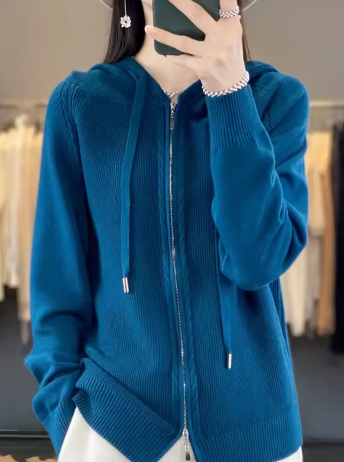 - Chaqueta de punto con capucha - Imagen 2